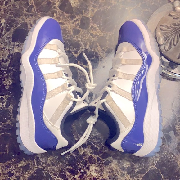 💙🤍 Jordan XI 🤍💙 - Picture 5 of 6